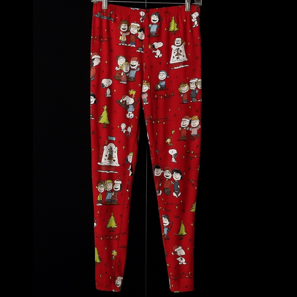 Peanuts Christmas Plush Joggers Pajama Pants - Picture 6 of 6